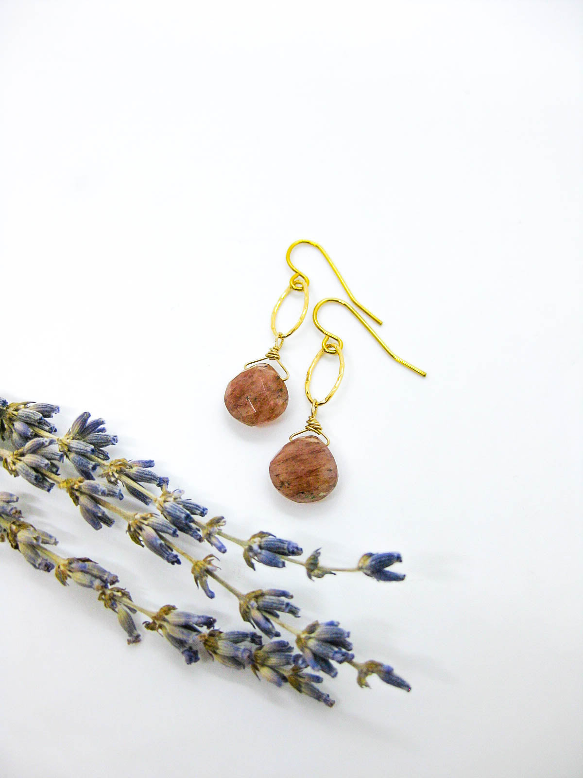 Chrysanthe: Sunstone Earrings