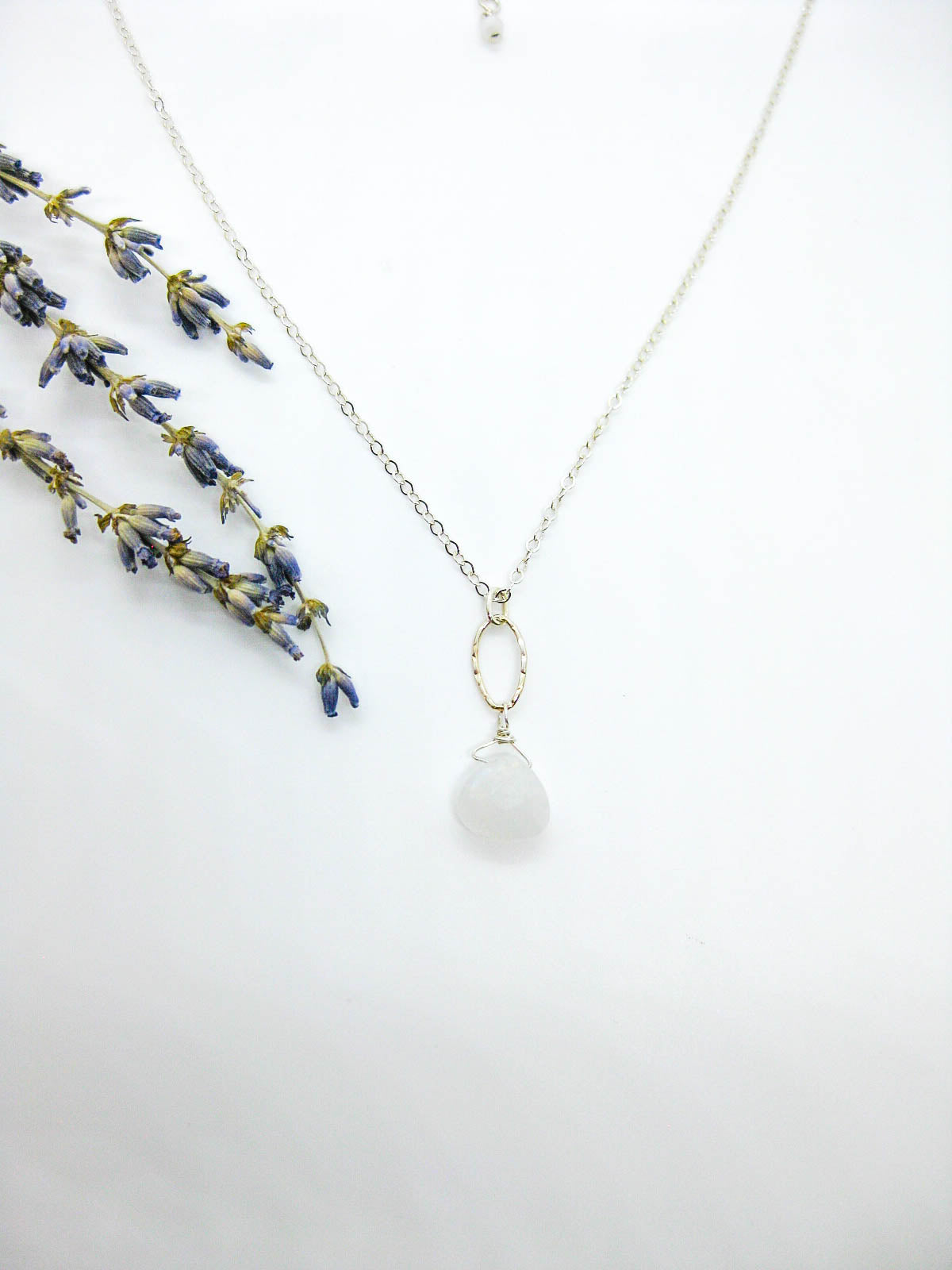 Chrysanthe: Moonstone Necklace - n575