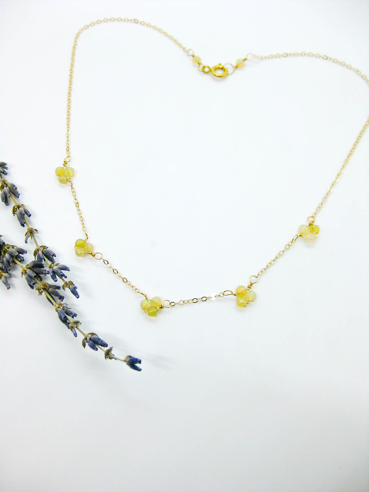 Hyacinth: Opal Choker - n578