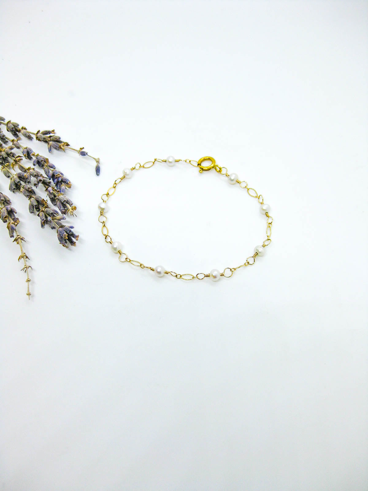 Daffodil: Pearl Bracelet