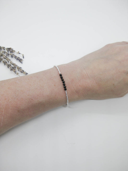 Violet: Black Spinel Stretch Bracelet - b380