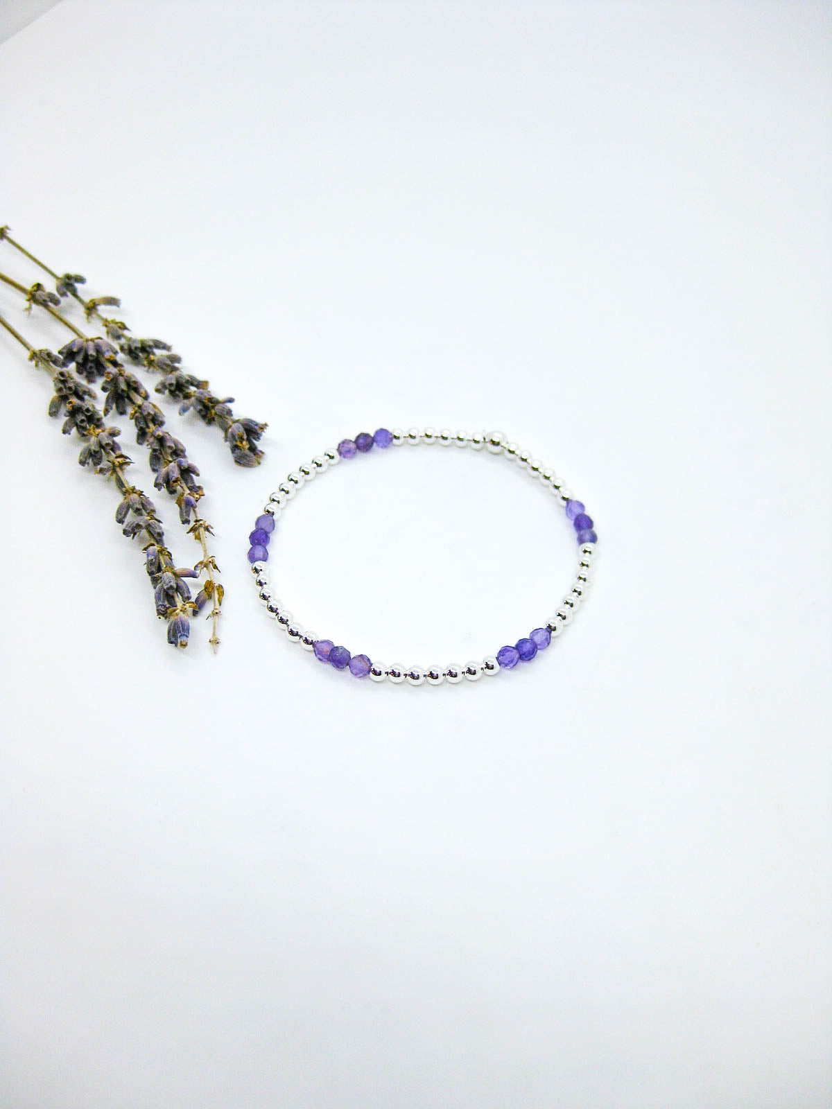 Juniper: Amethyst Stretch Bracelet - b397