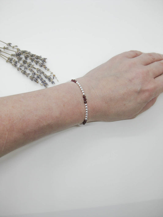 Juniper: Garnet Stretch Bracelet - b400