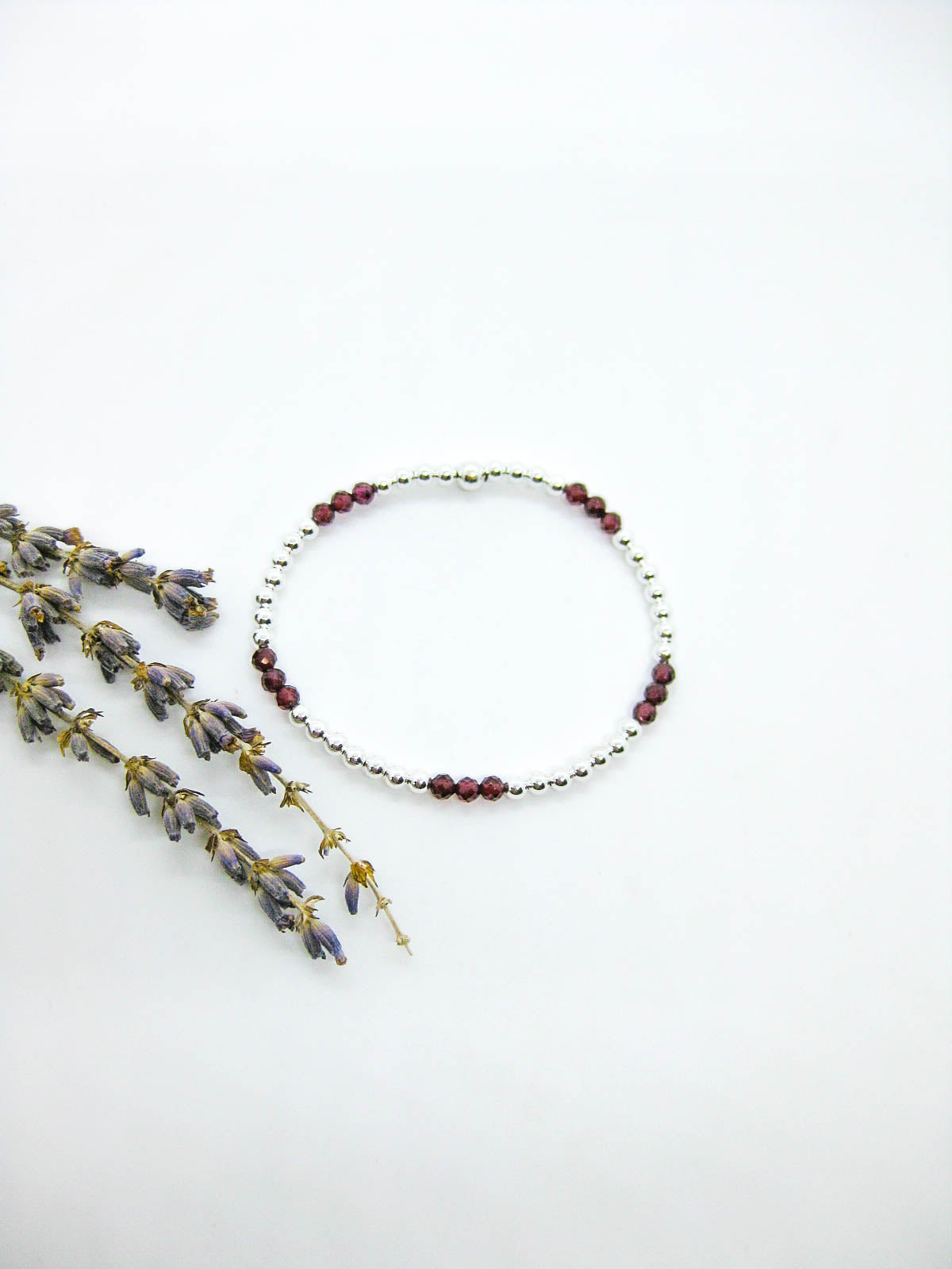 Juniper: Garnet Stretch Bracelet - b400
