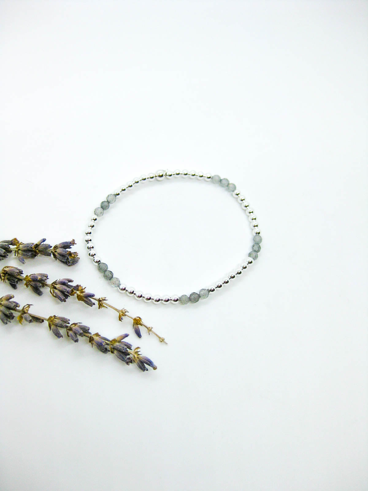 Juniper: Labradorite Stretch Bracelet - b402