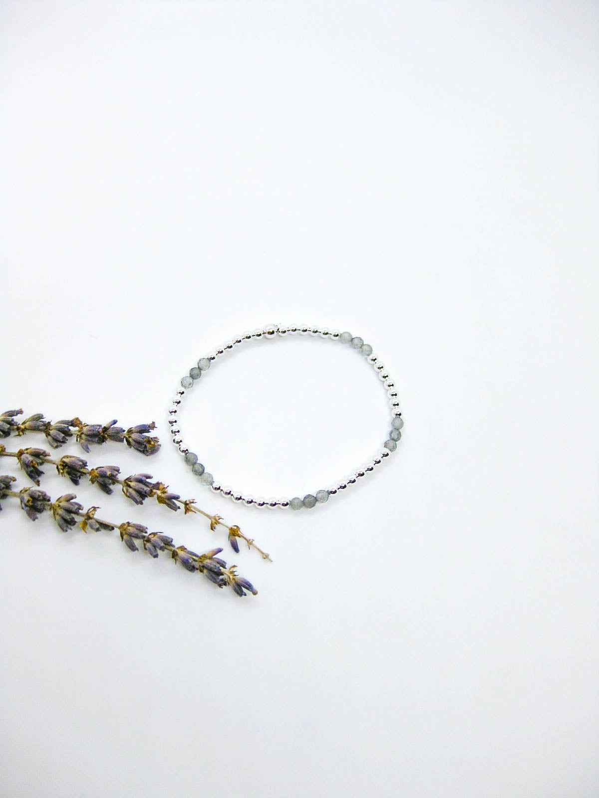 Juniper: Labradorite Stretch Bracelet - b402