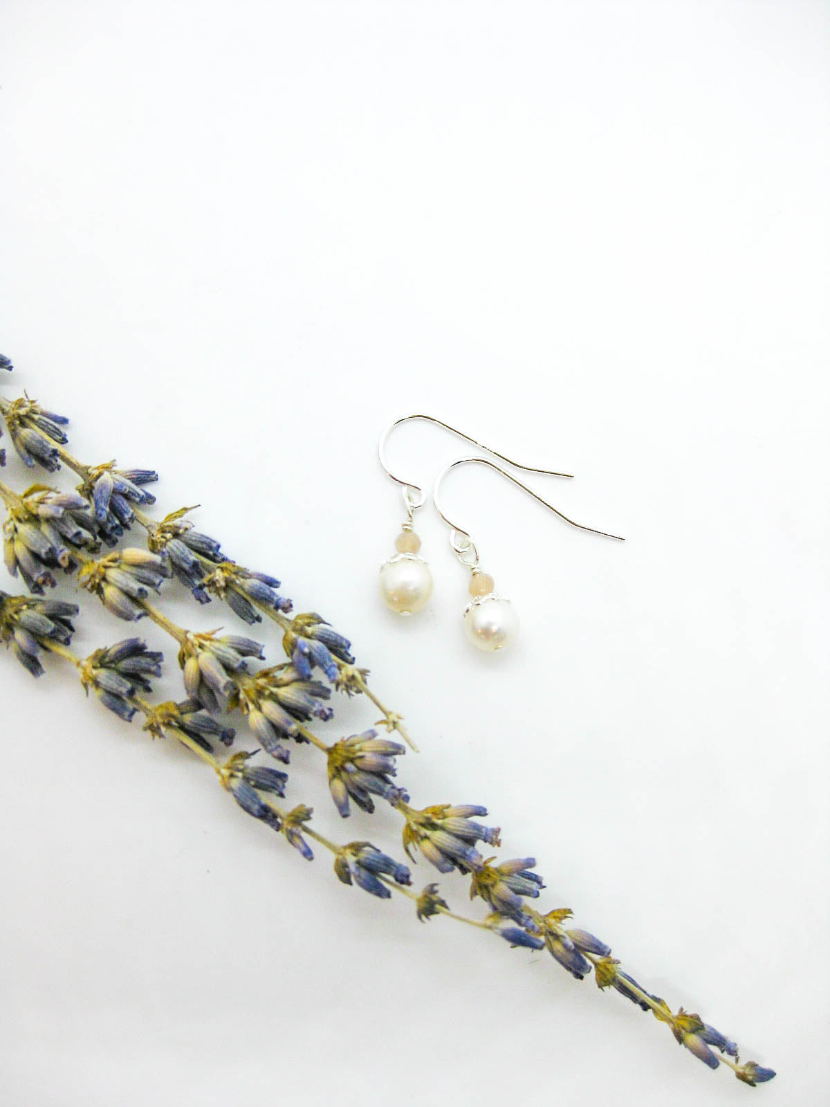 Heather: Peach Moonstone Pearl Earrings - e698