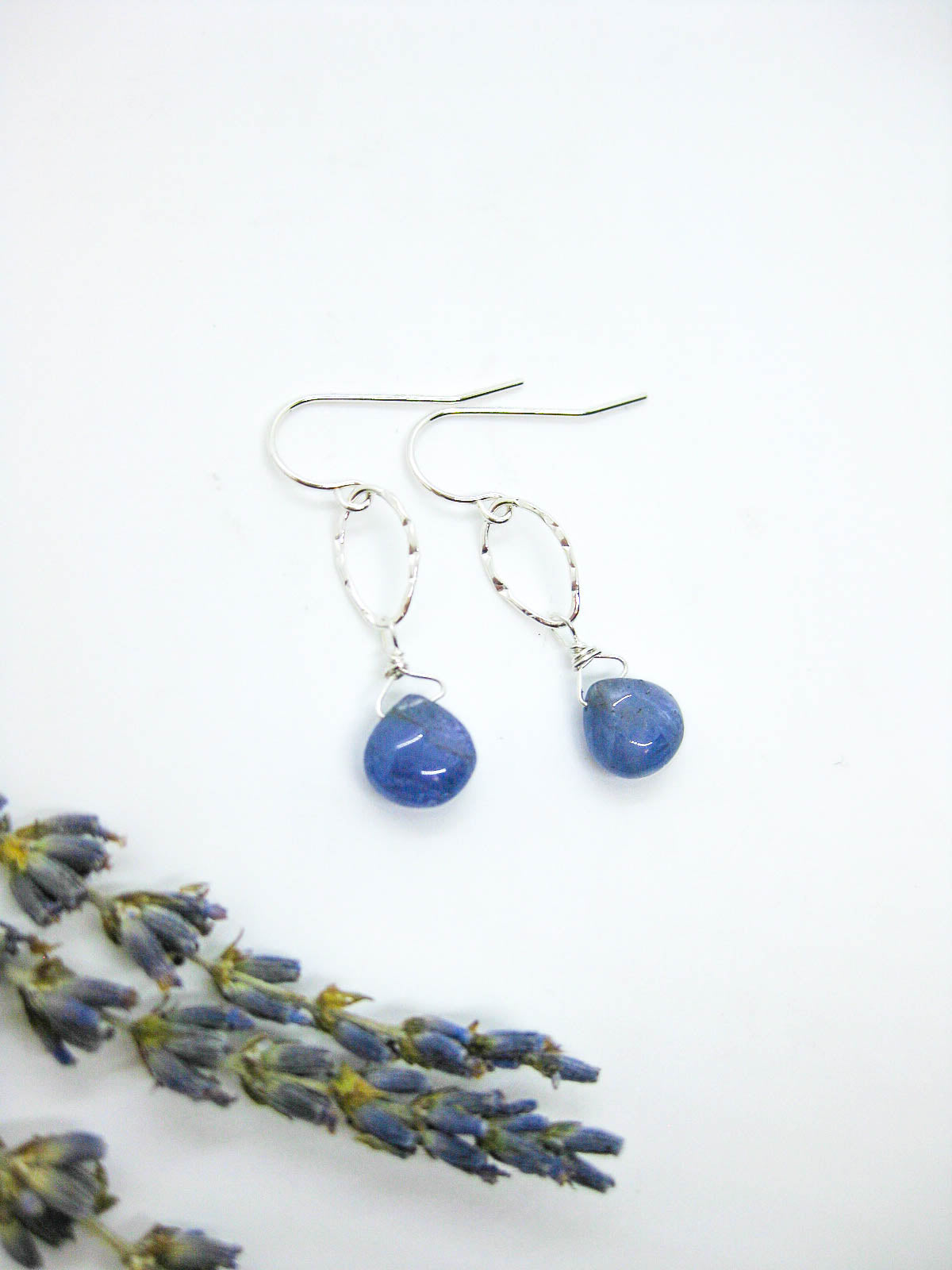 Chrysanthe: Tanzanite Earrings - e755