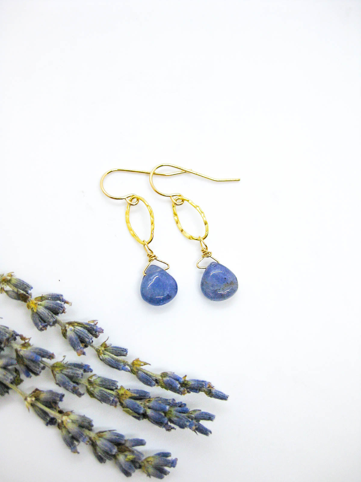 Chrysanthe: Tanzanite Earrings - e755