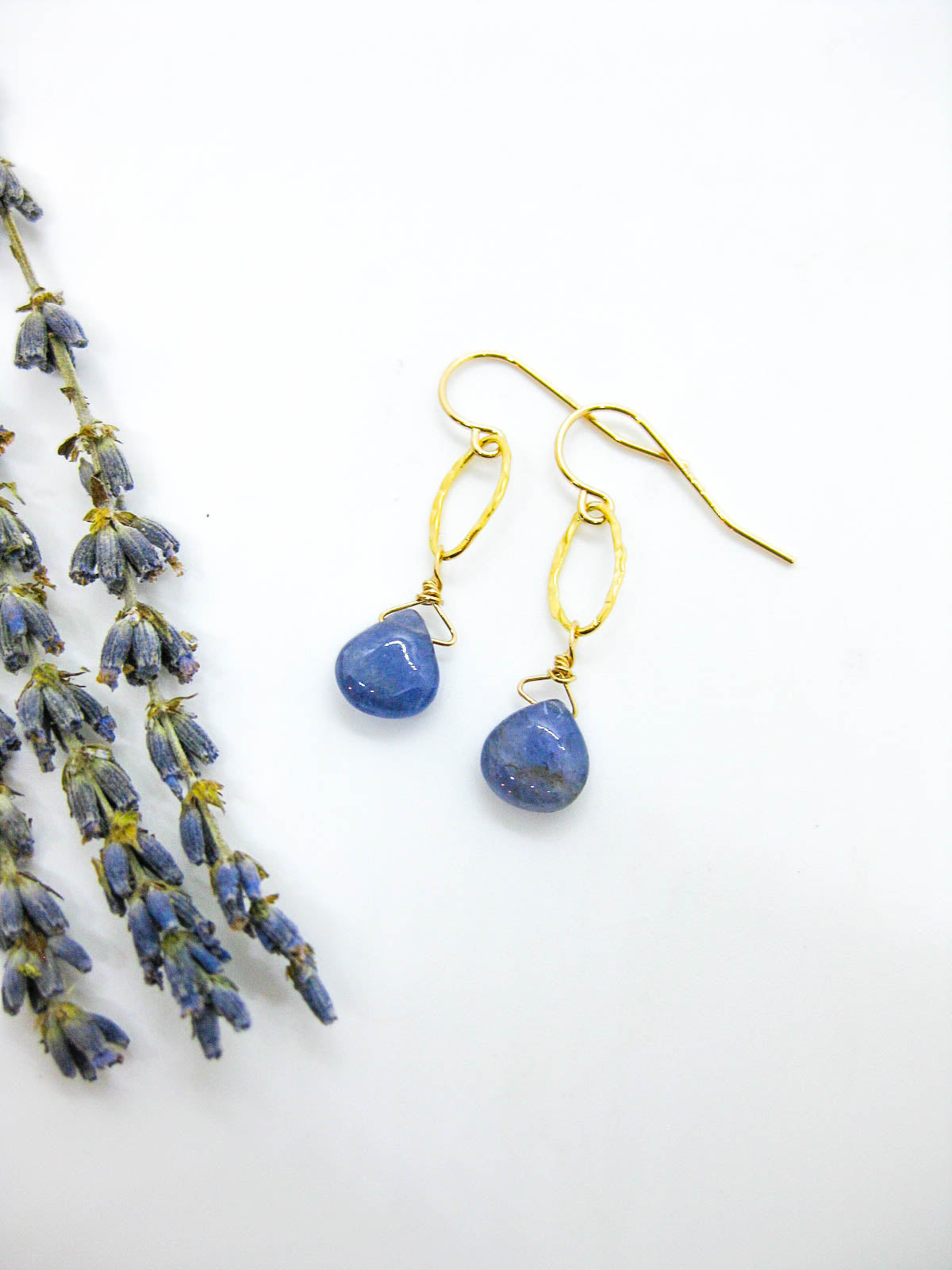 Chrysanthe: Tanzanite Earrings - e755