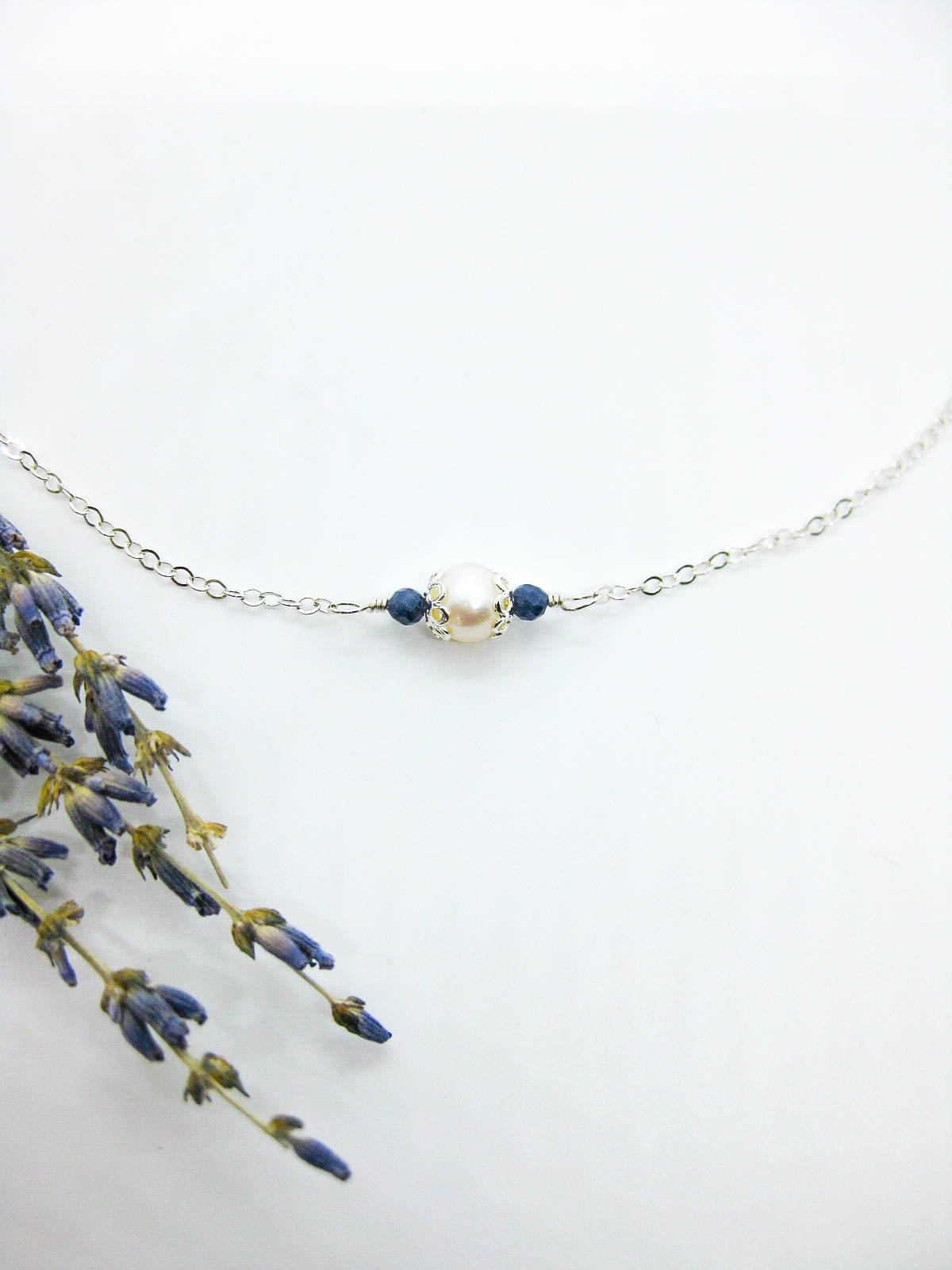 Heather: Sapphire Pearl Choker - n594