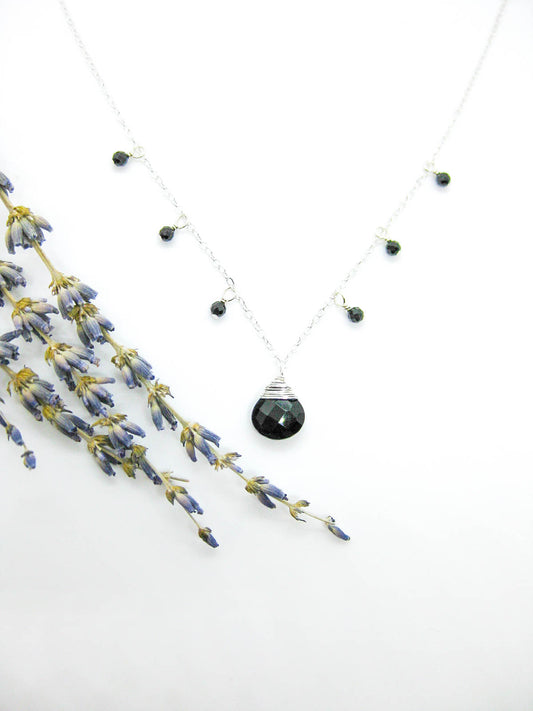 Chamomile: Onyx Necklace - n598