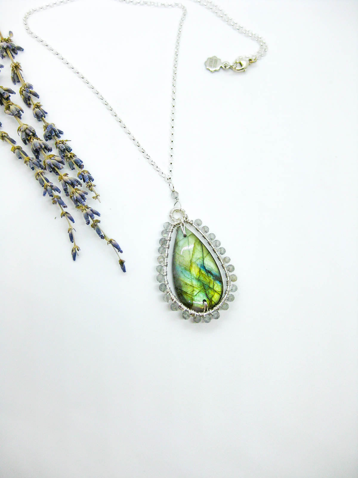 Peony: Labradorite 22" Necklace - n603oak