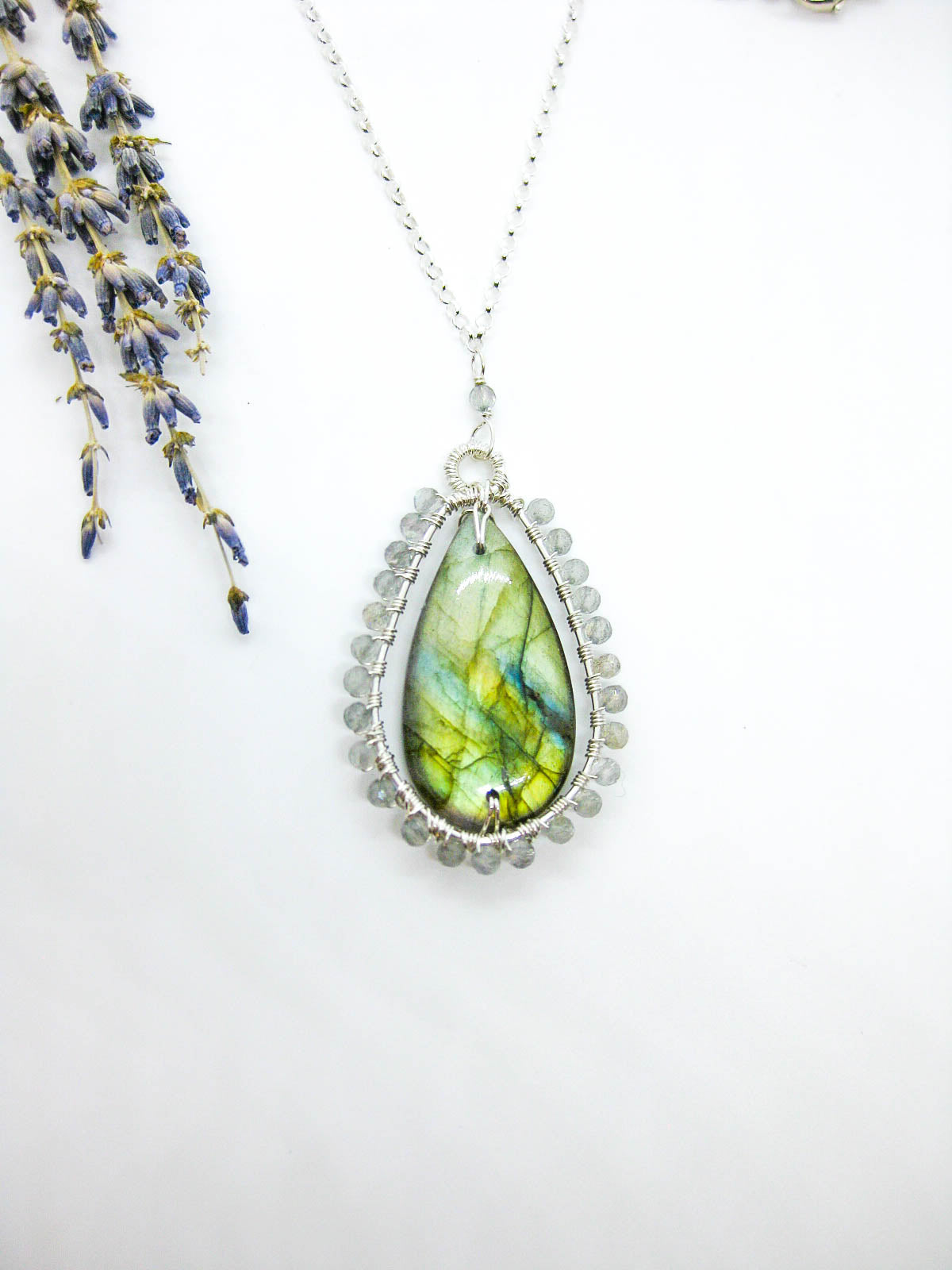 Peony: Labradorite 22" Necklace - n603oak