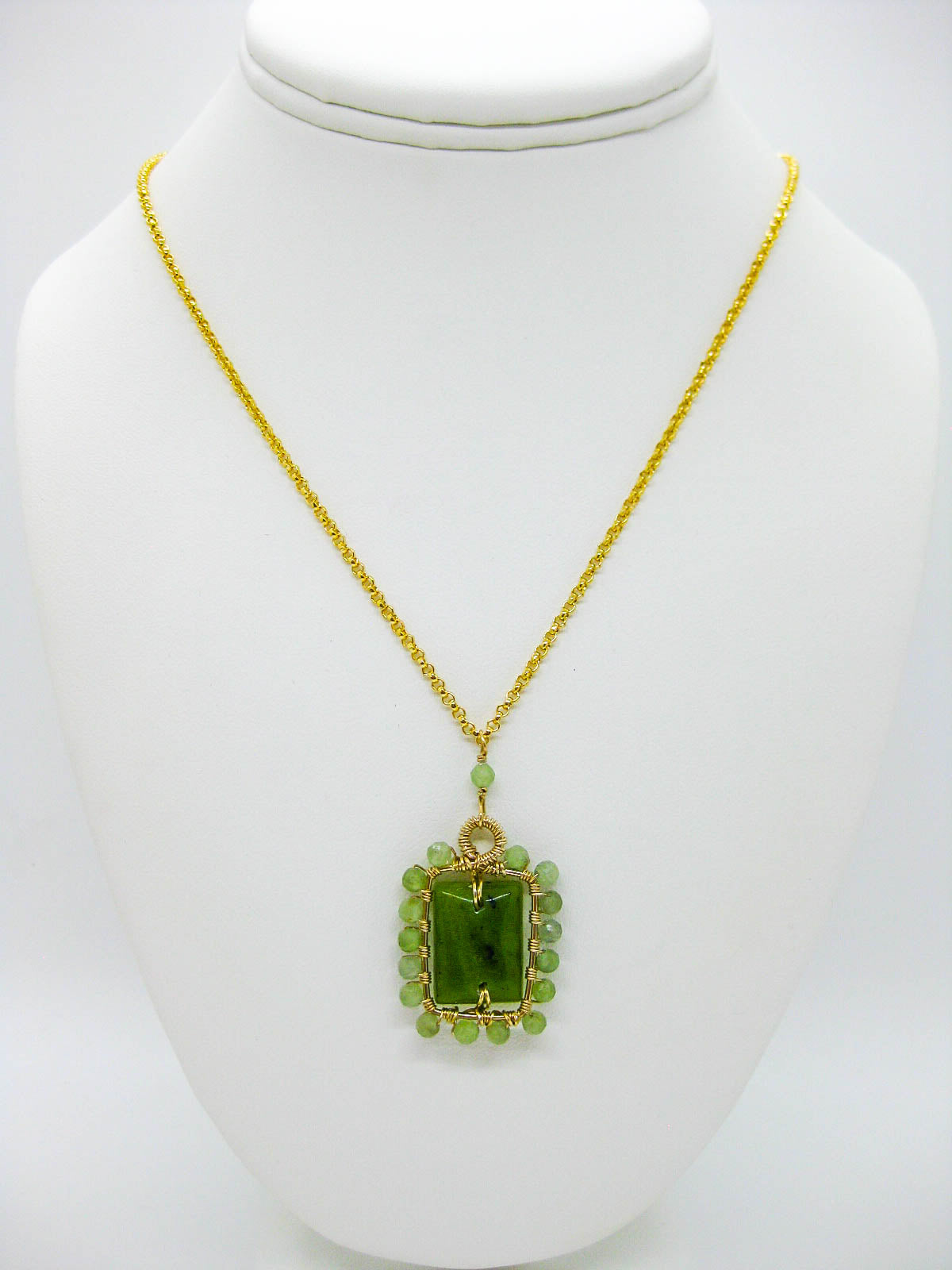 Peony: Jade Necklace - n608oak