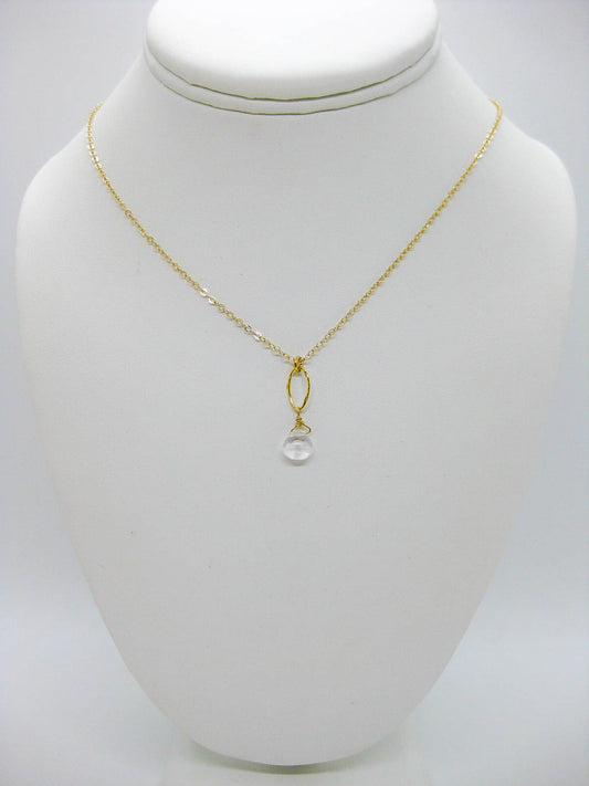 Chrysanthe: Quartz Necklace - n650