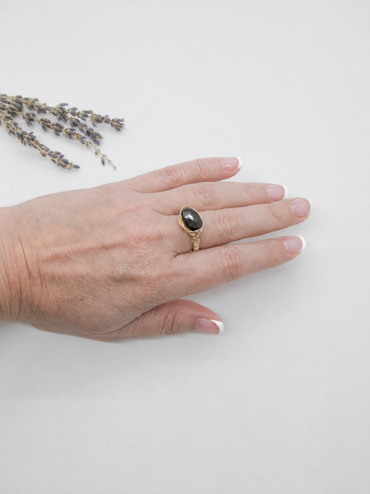 Calla: Garnet Ring