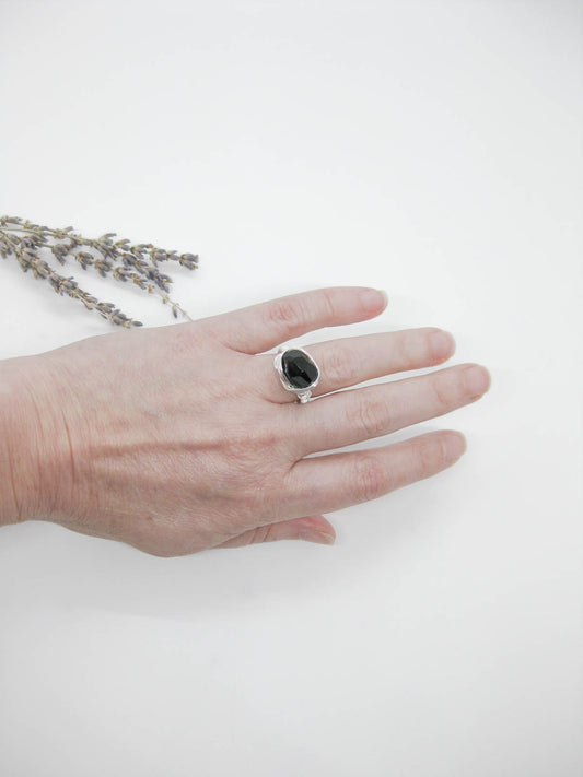 Calla: Onyx Ring