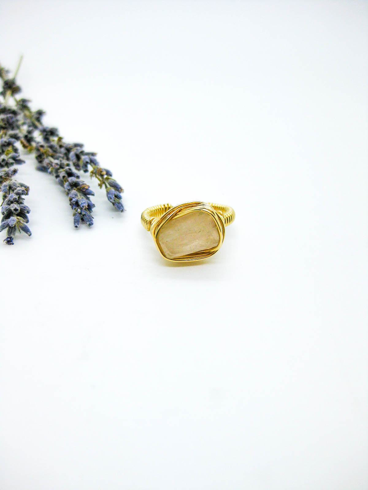 Calla : Rose Quartz Ring - r49