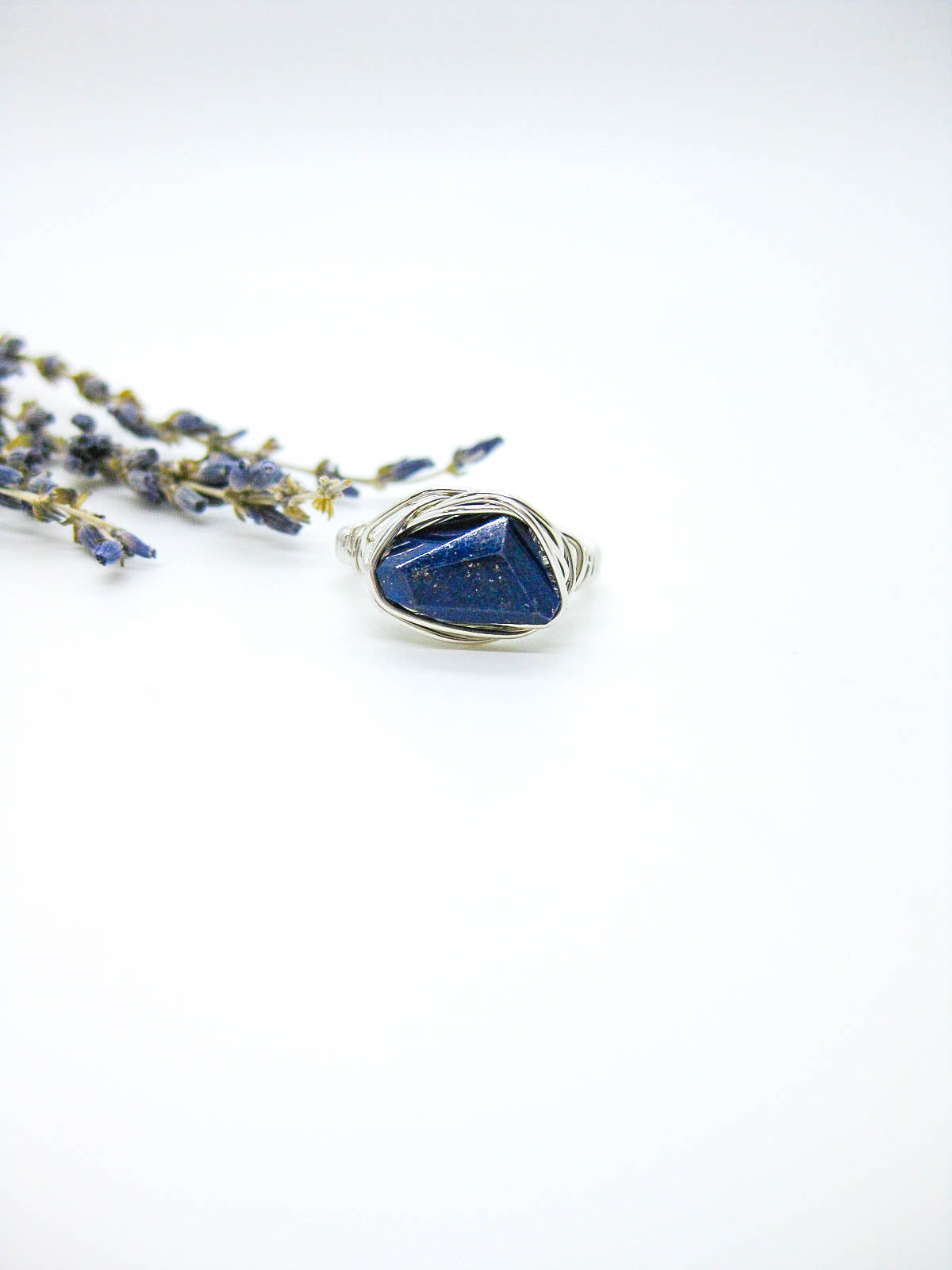 Calla : Lapis Ring - r50