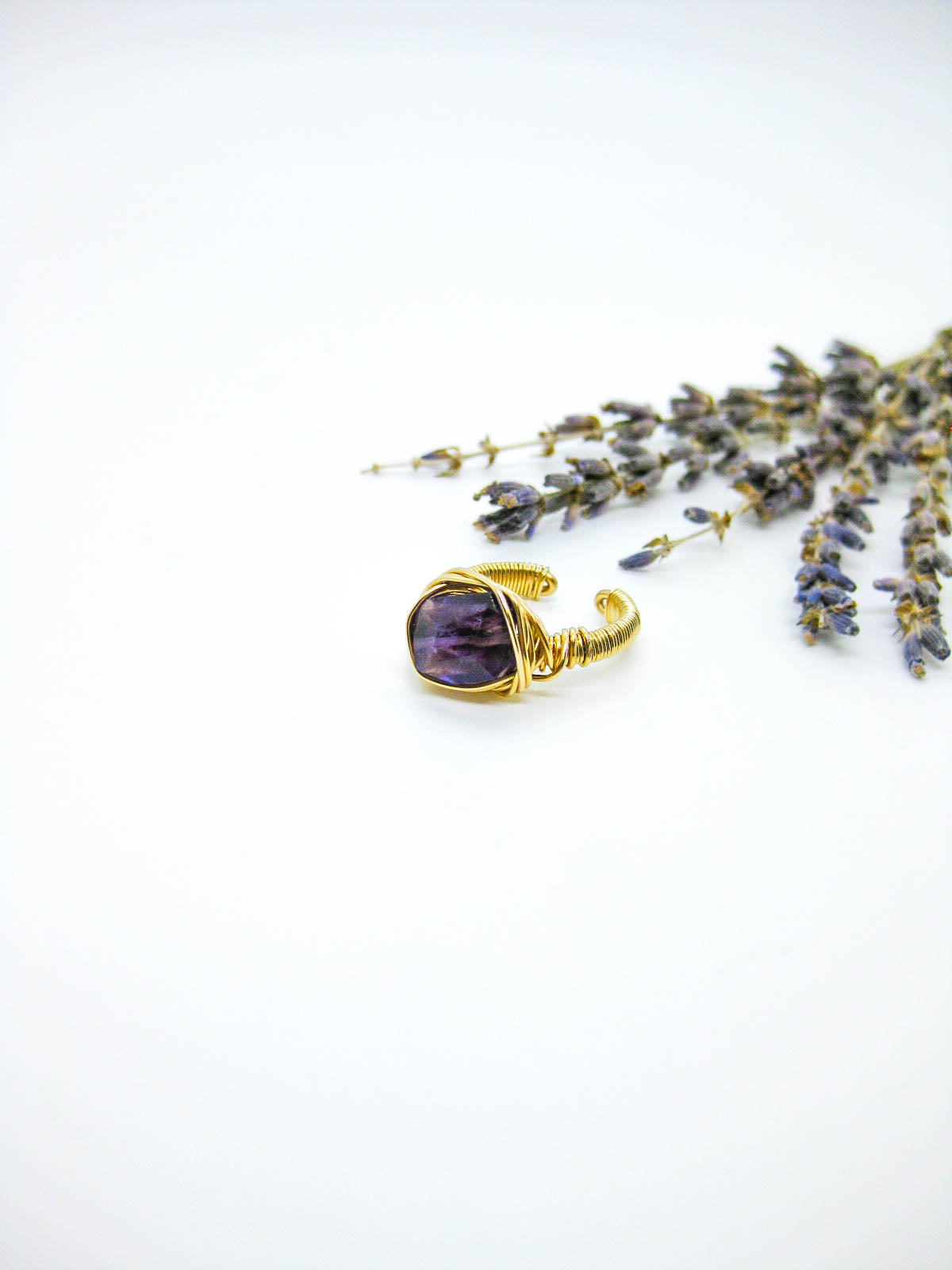 Calla : Amethyst Ring - r91