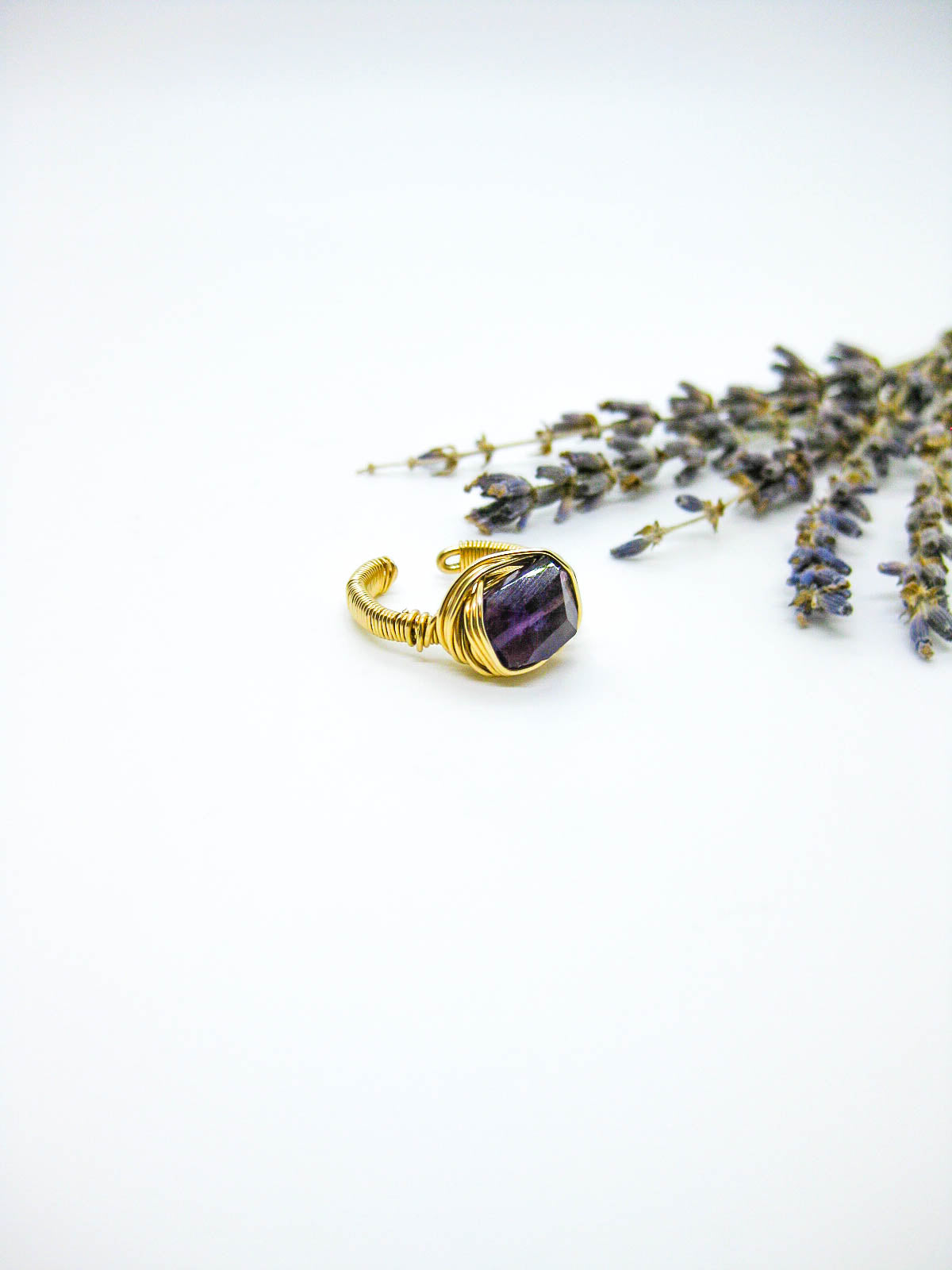 Calla : Ruby Ring - r94