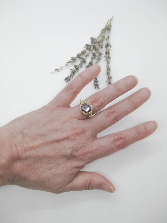 Calla : Ruby Ring - r94