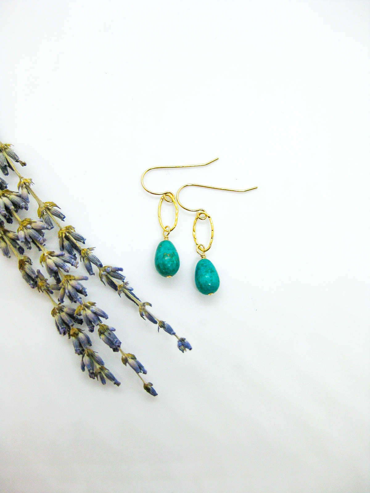 Chrysanthe: Turquoise Earrings - e587