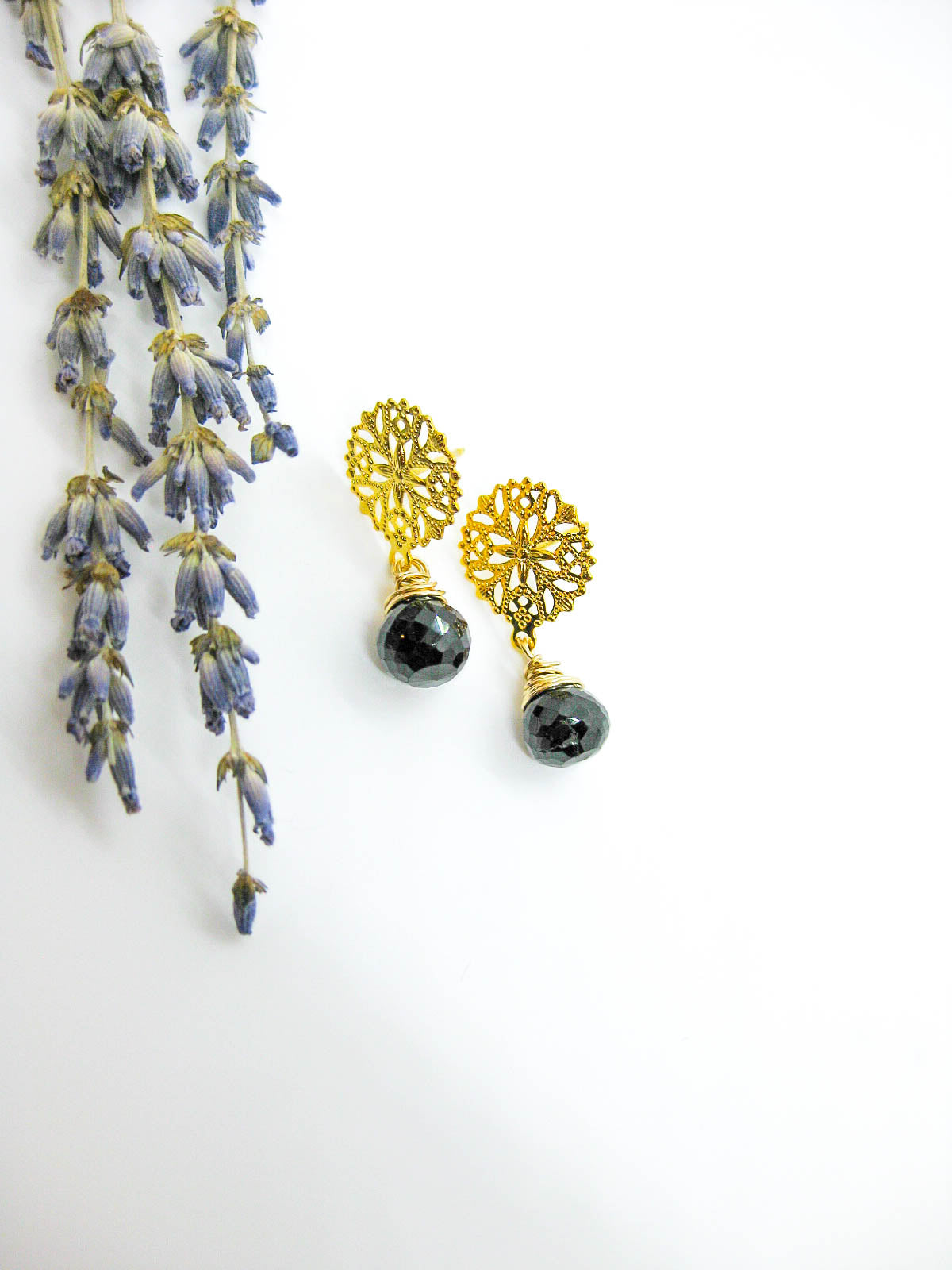 Jonquil: Black Spinel Earrings - e636