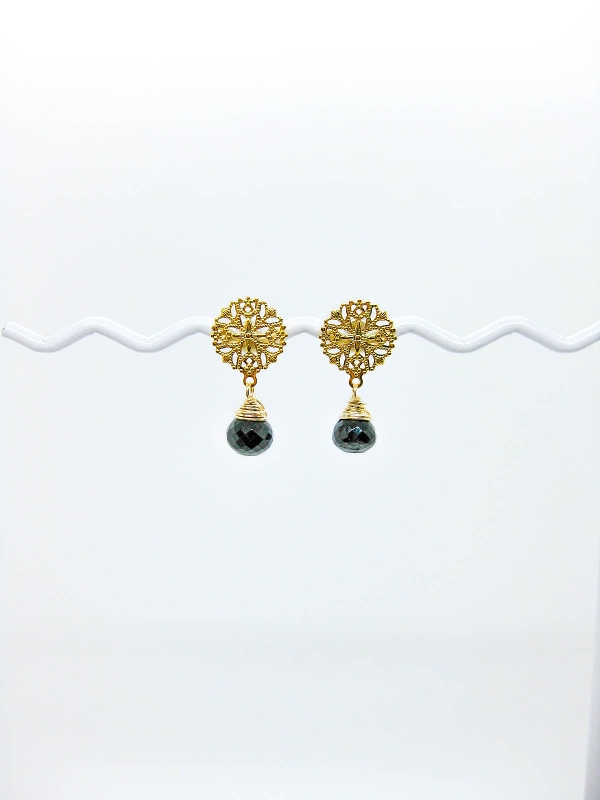 Jonquil: Black Spinel Earrings - e636