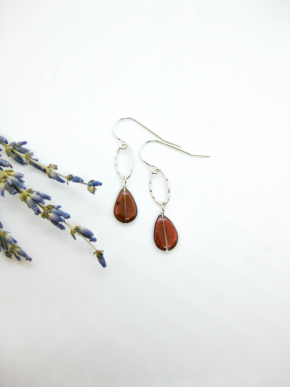 Chrysanthe: Garnet Earrings - e655