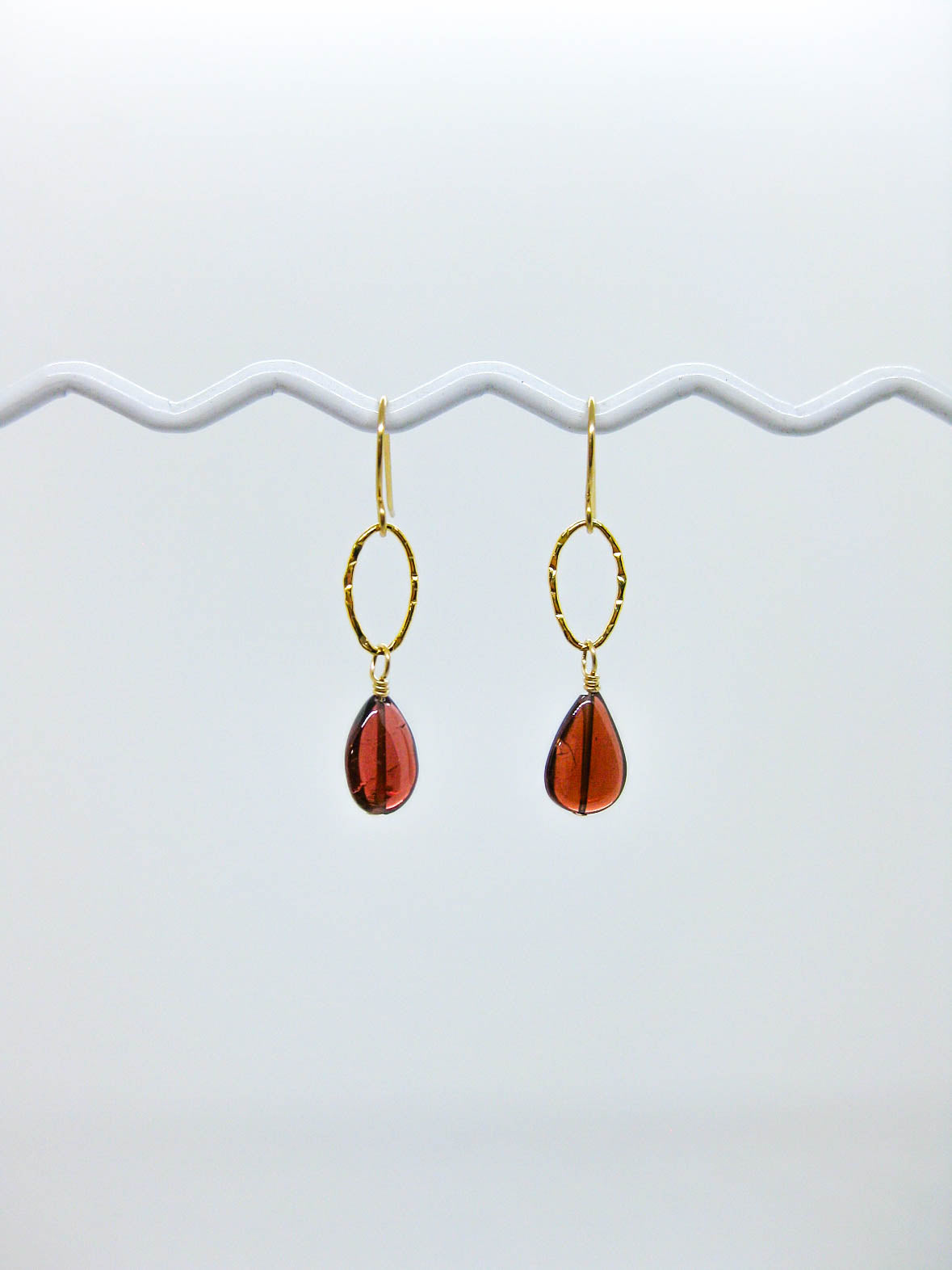 Chrysanthe: Garnet Earrings - e655