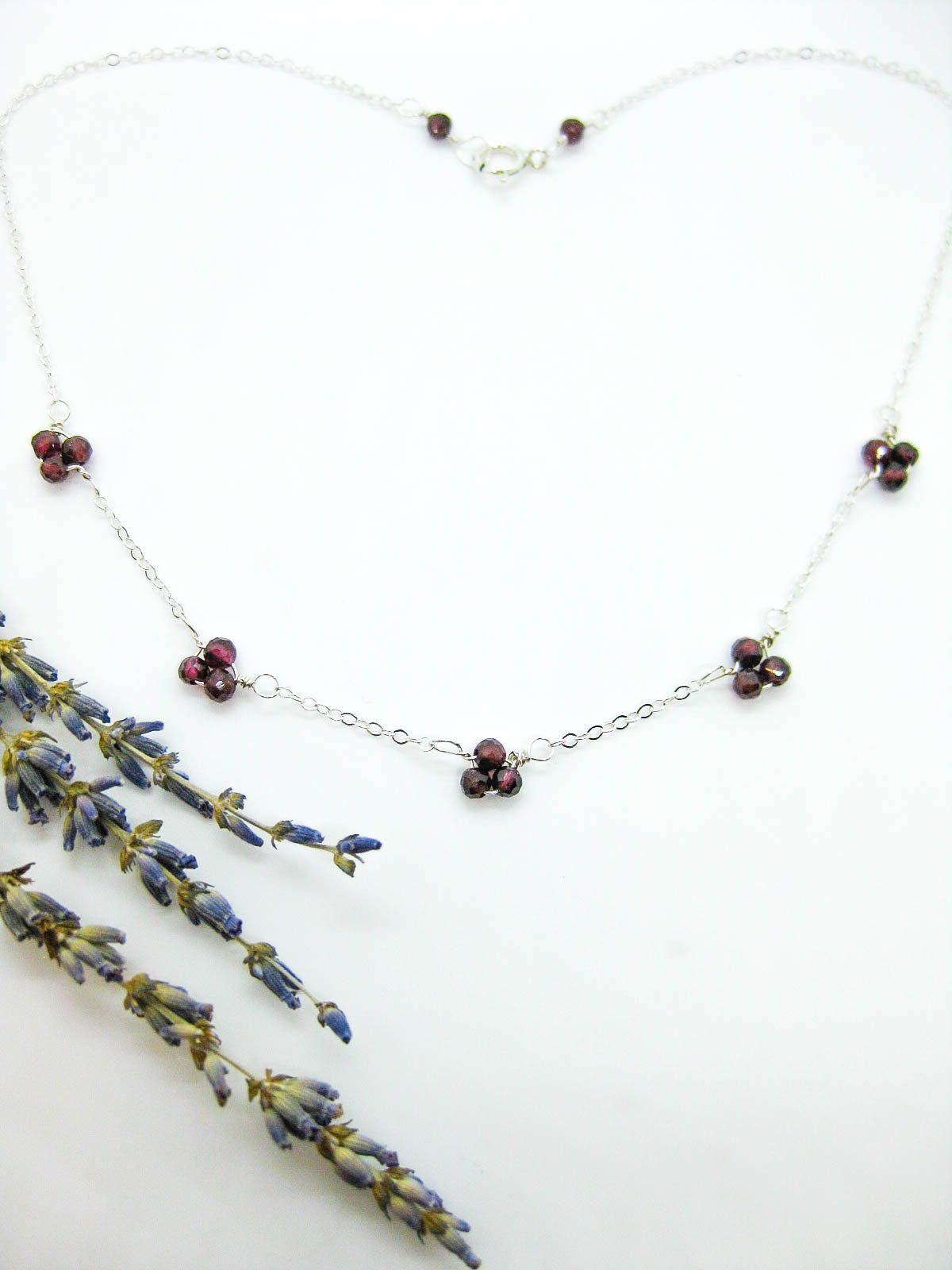 Hyacinth: Garnet Choker - n553