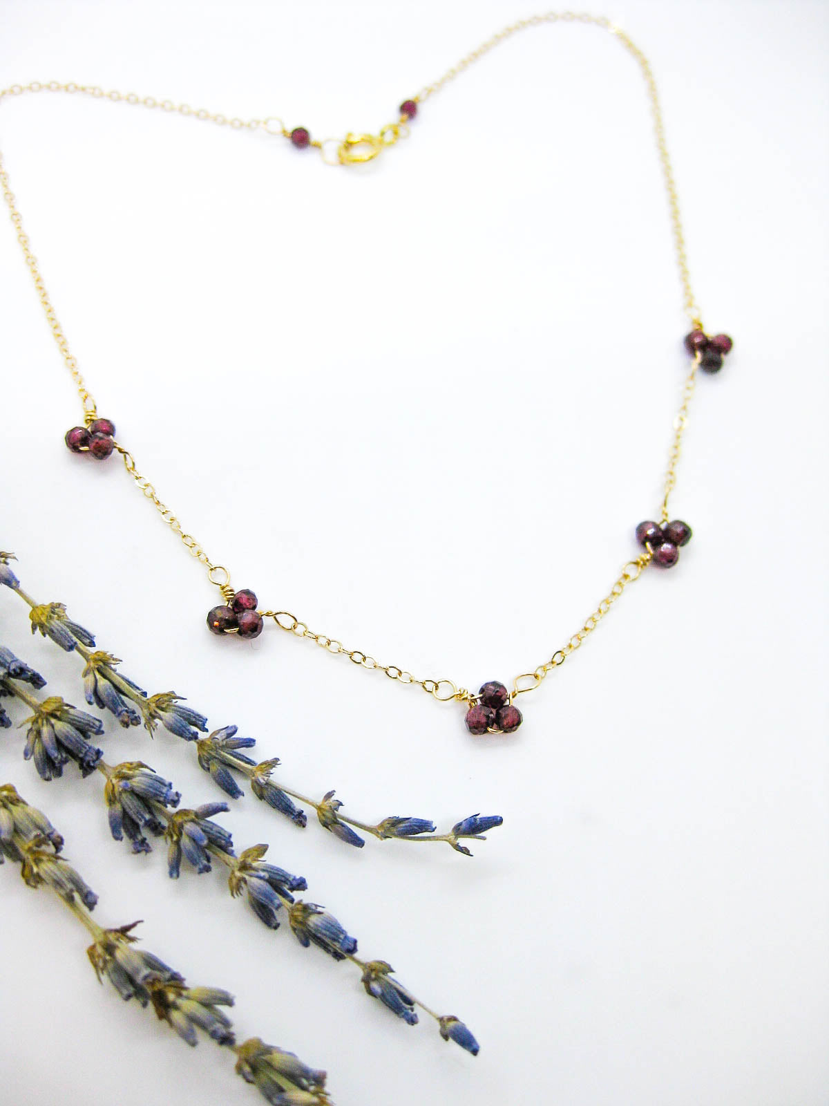 Hyacinth: Garnet Choker - n553