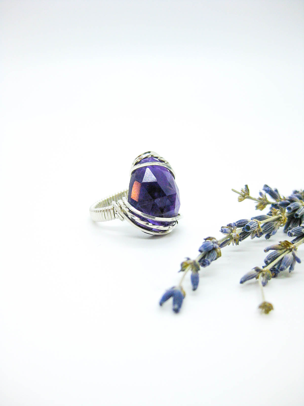Azalea: Amethyst Ring R22oak