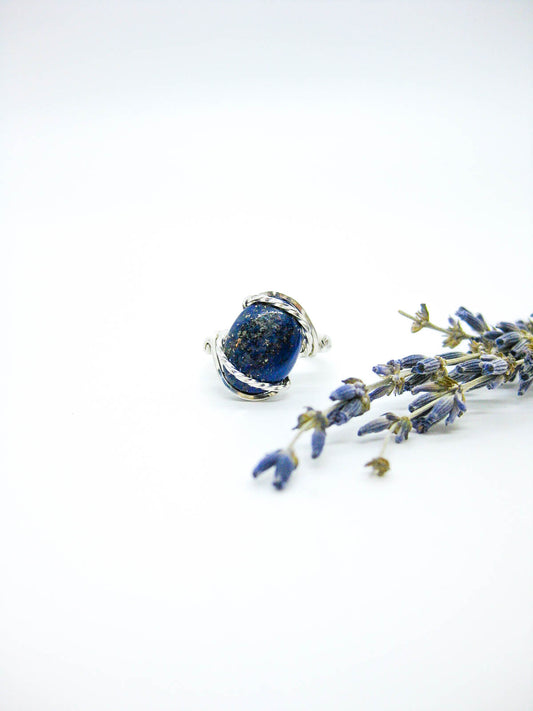 Kamala: Lapis Ring R24oak