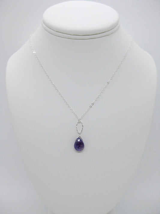 Chrysanthe: Amethyst Necklace - n501