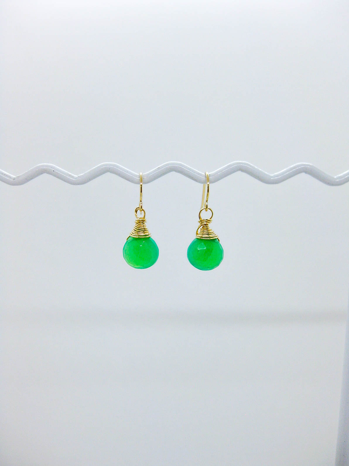 Chamomile: Chrysoprase Earrings - e679