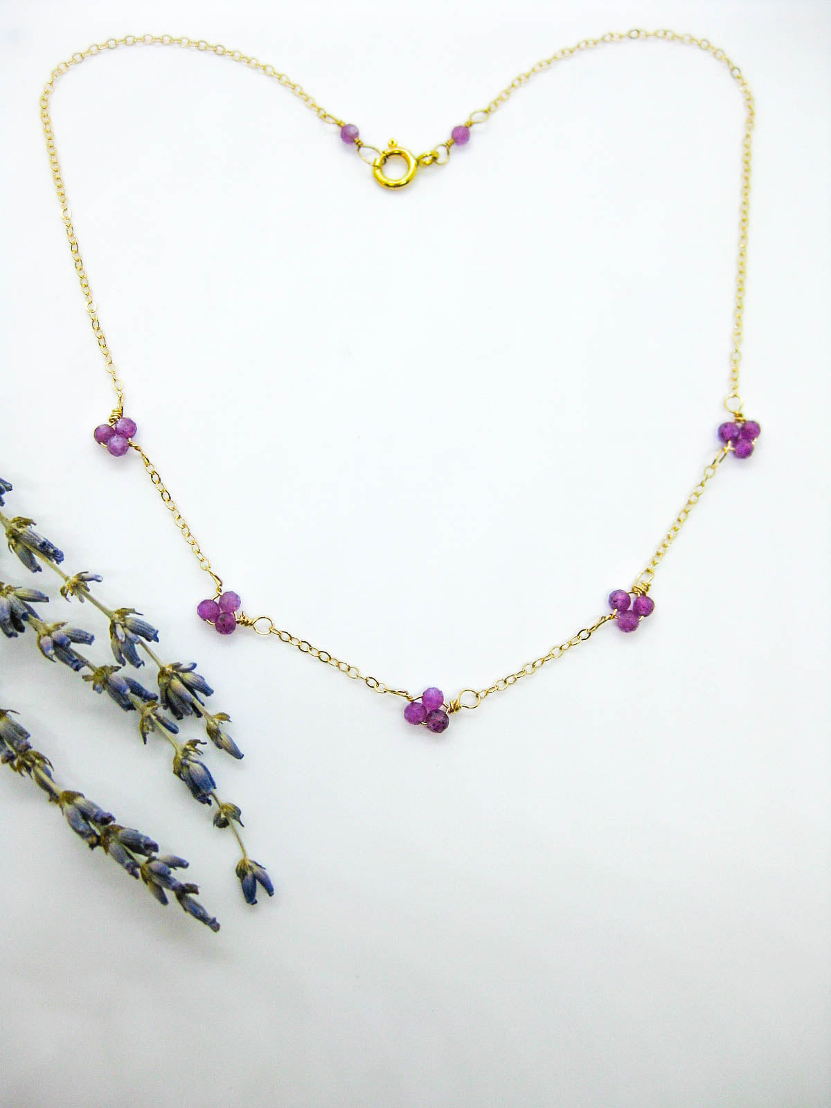 Hyacinth: Ruby Choker - n554