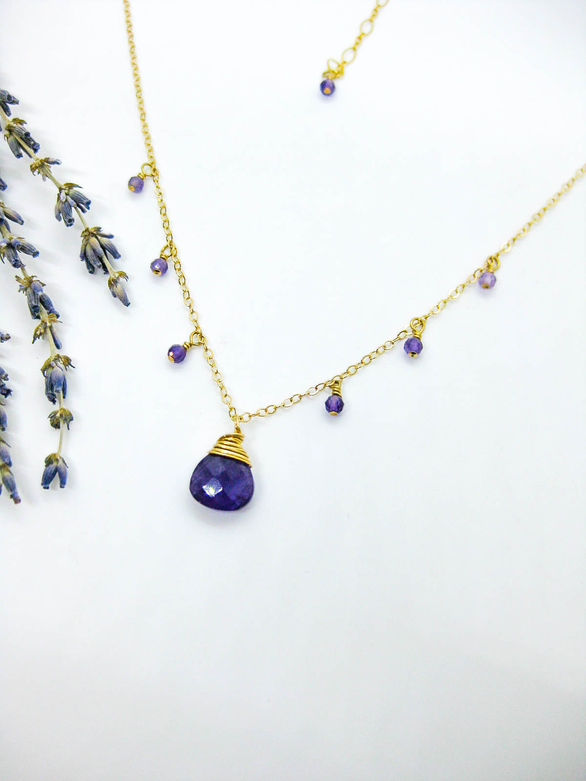 Chamomile: Amethyst Necklace - n572