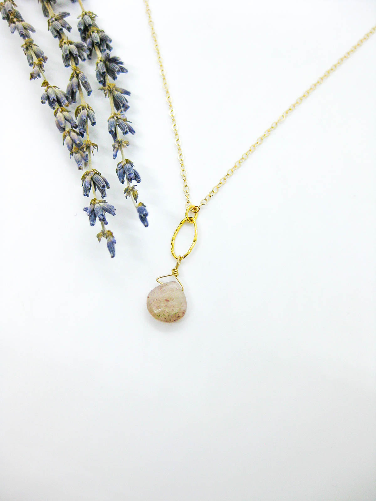 Chrysanthe: Peach Moonstone Necklace - n579