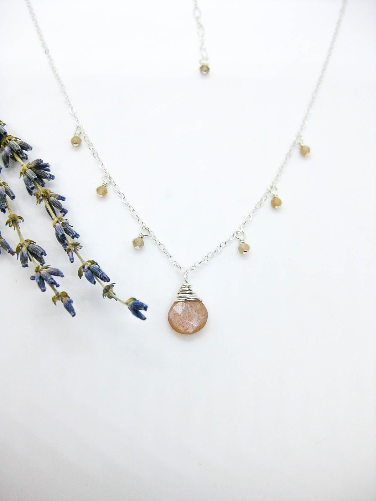 Chamomile: Peach Moonstone Necklace - n581
