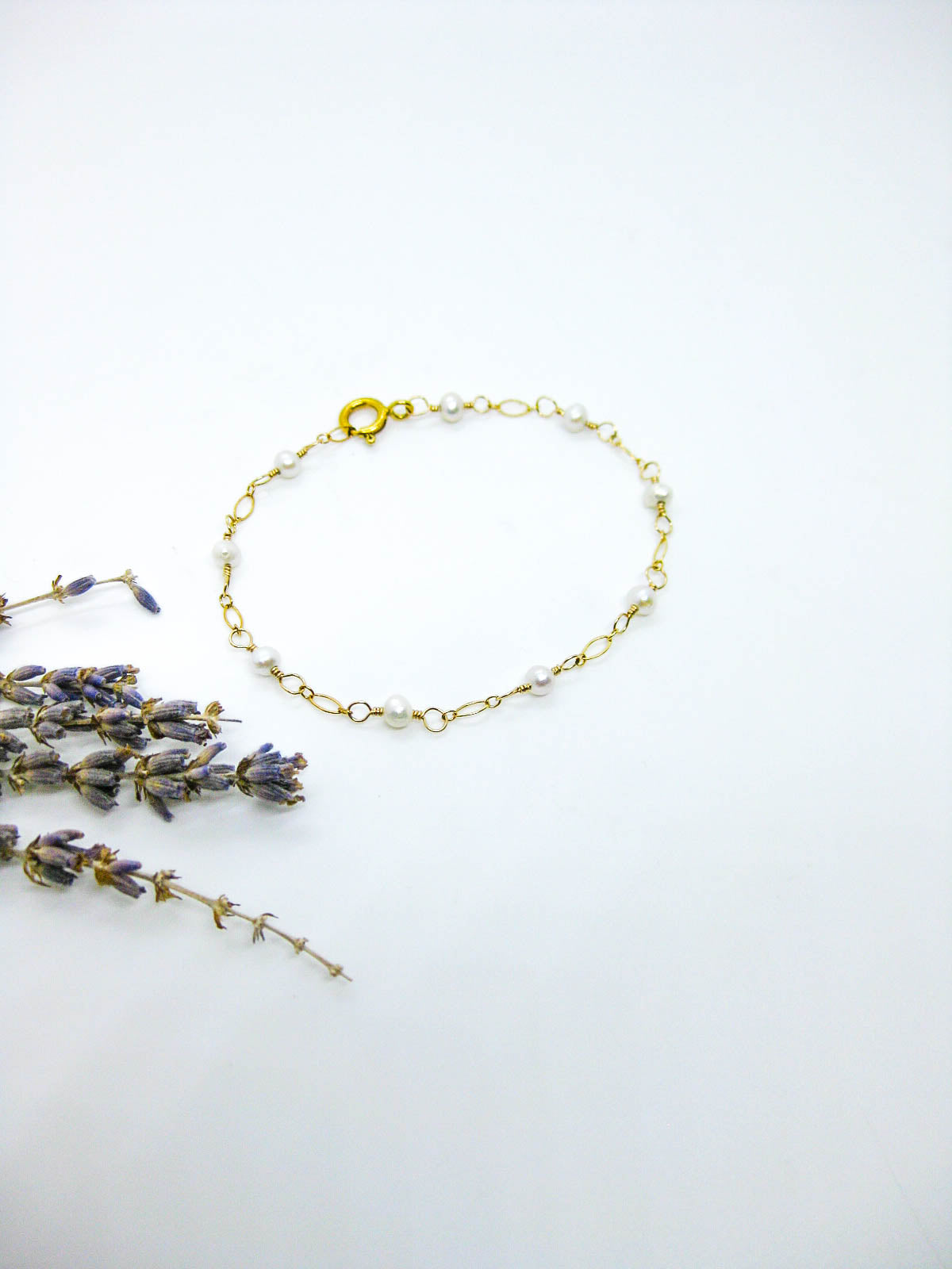 Daffodil: Pearl Bracelet