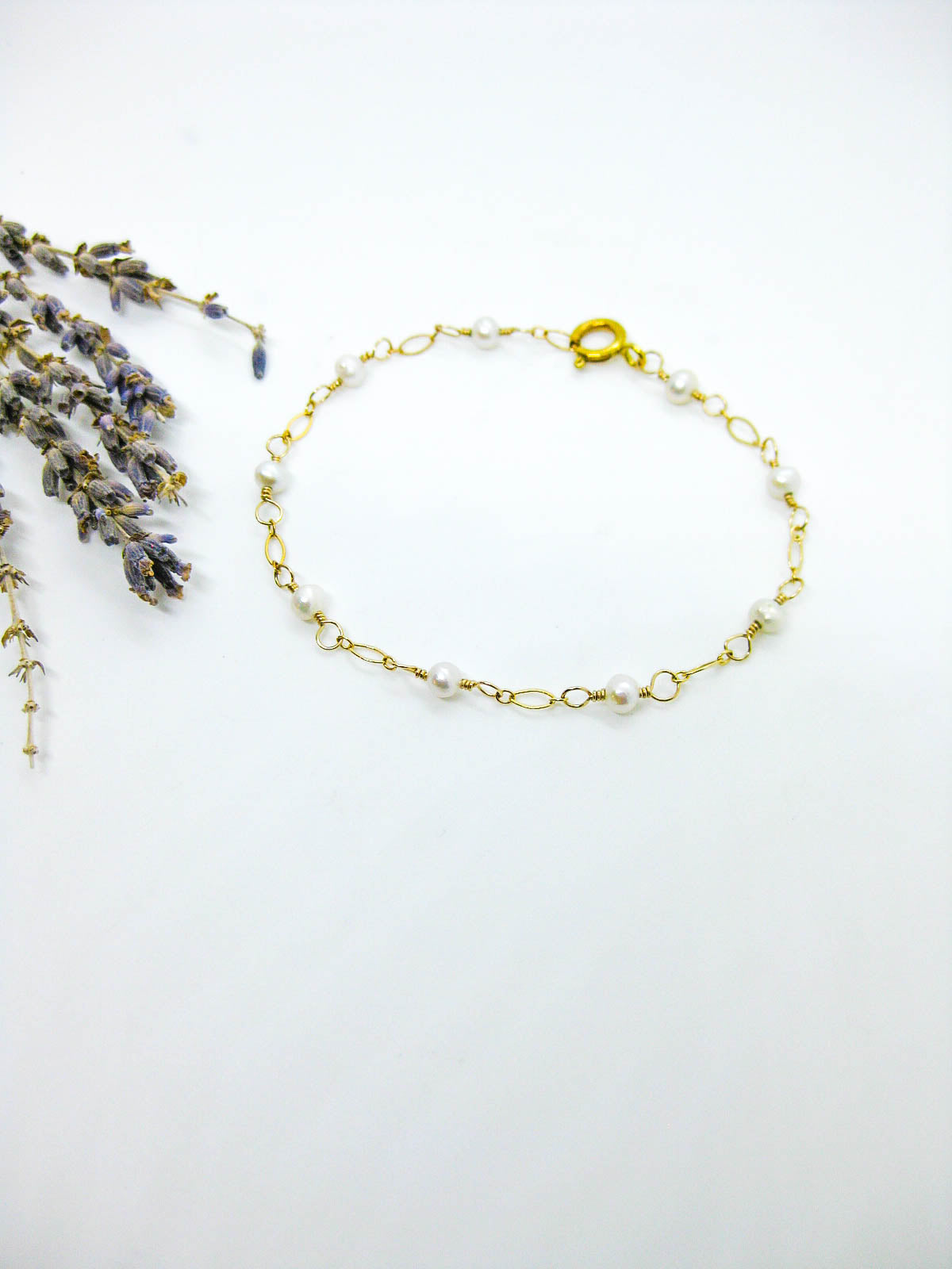 Daffodil: Pearl Bracelet