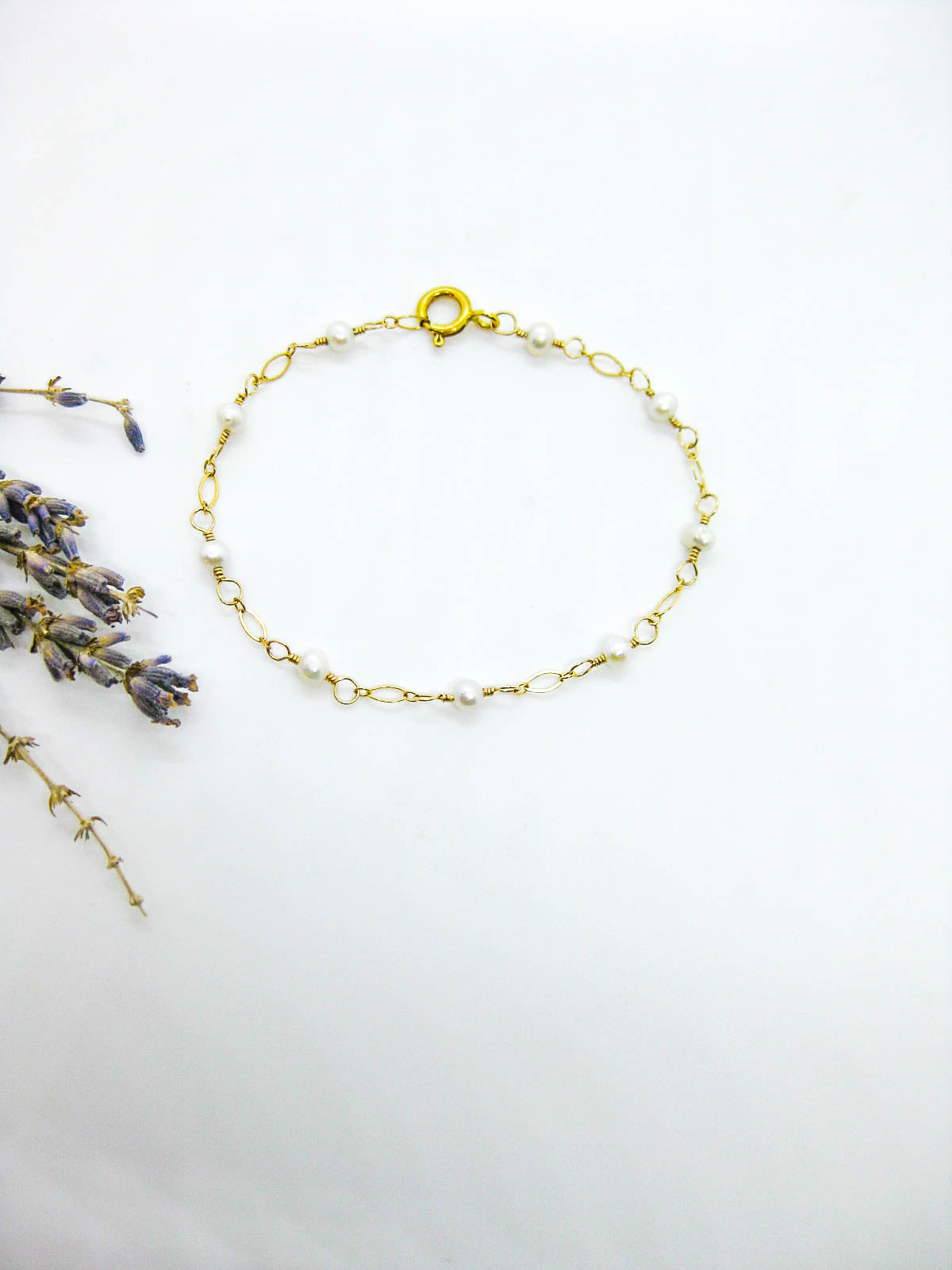 Daffodil: Pearl Bracelet