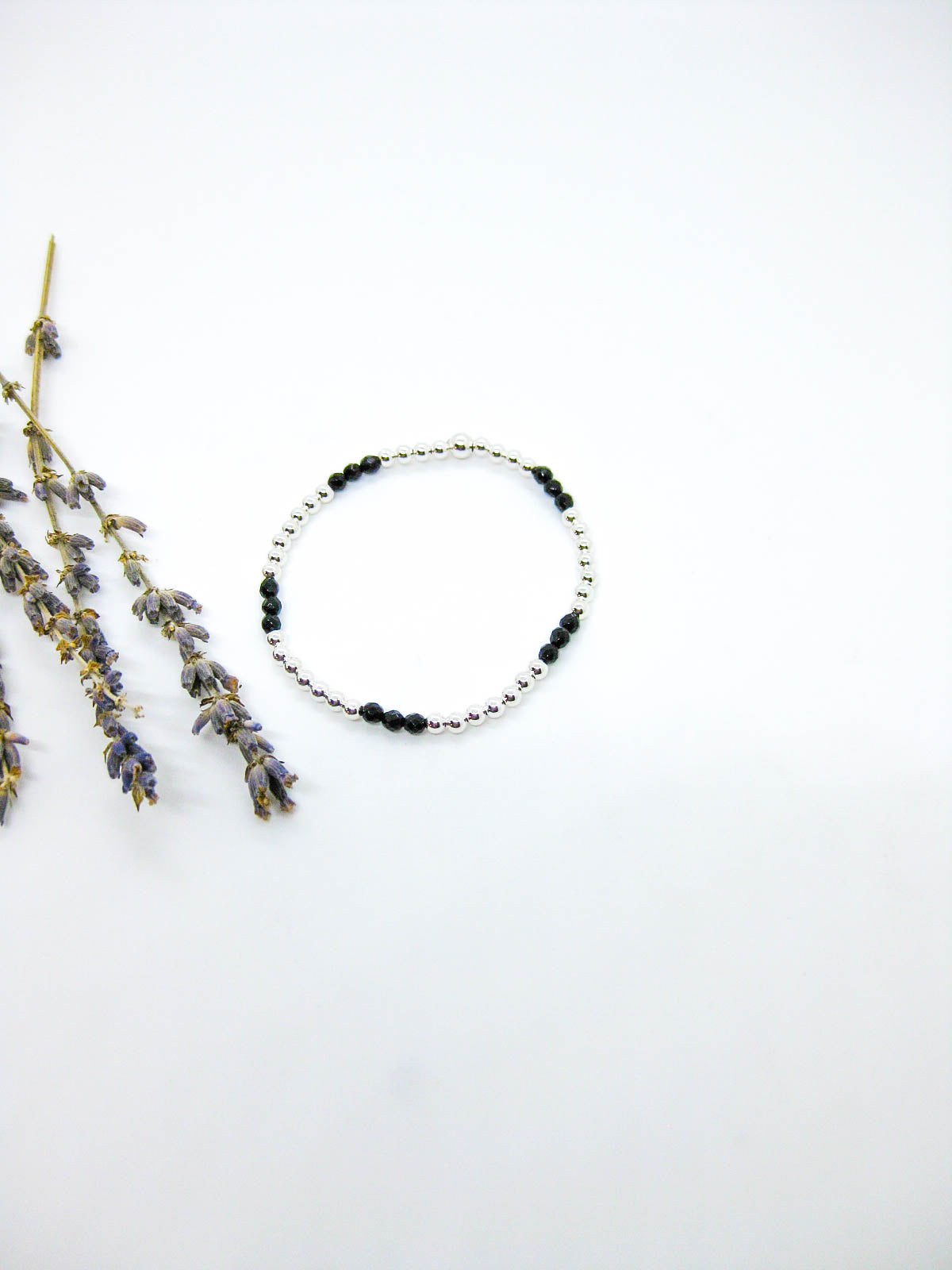 Juniper: Onyx Stretch Bracelet