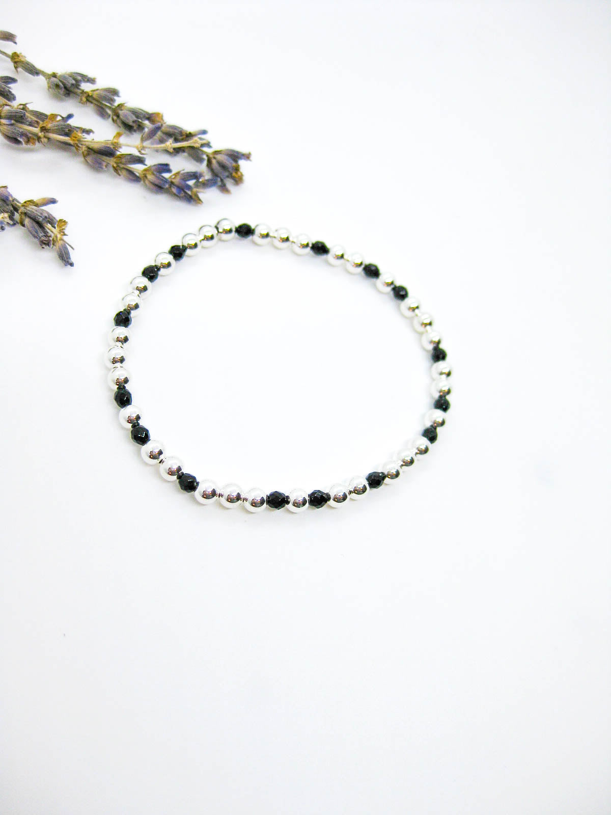 Sage: Onyx Stretch Bracelet