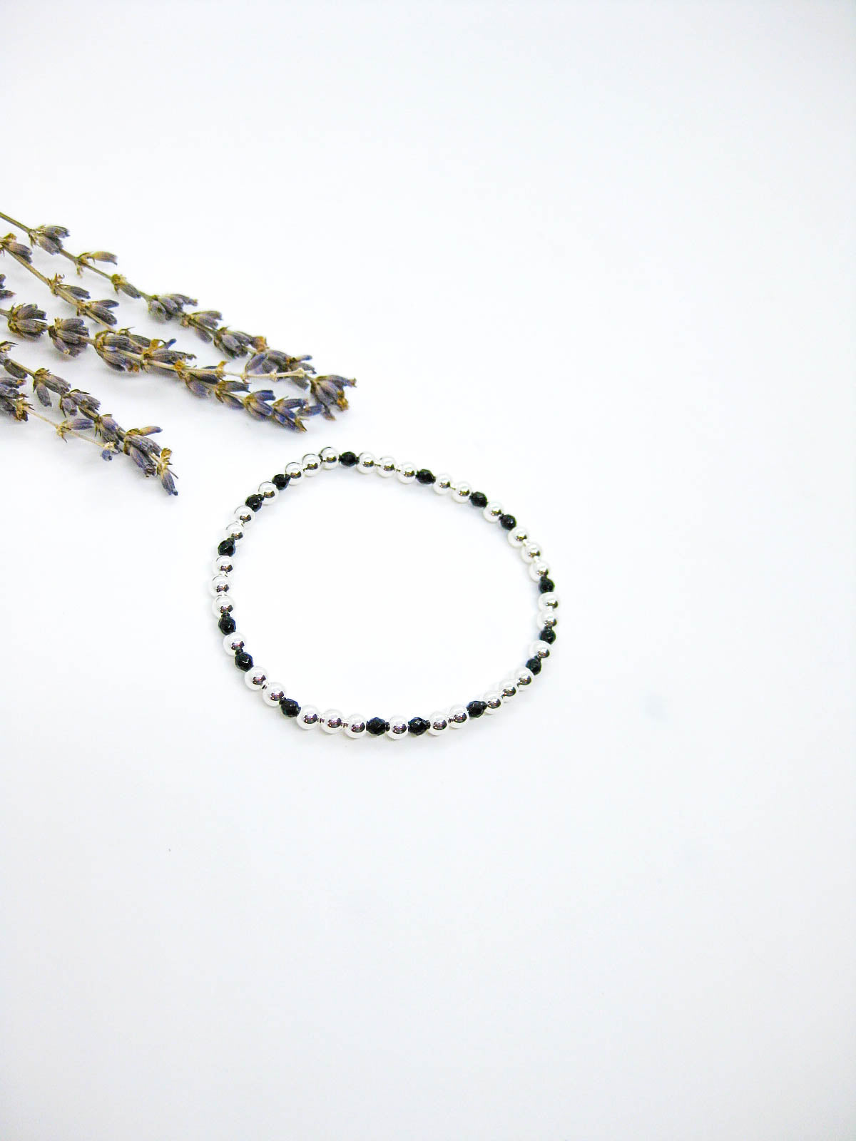 Sage: Onyx Stretch Bracelet