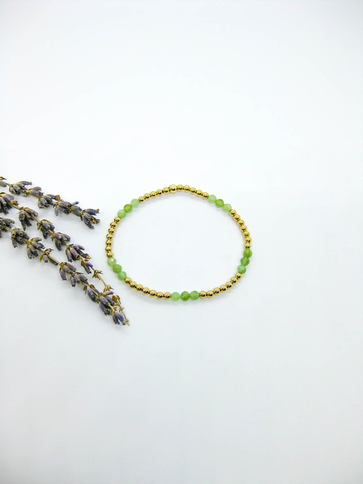 Juniper: Jade Stretch Bracelet - b401