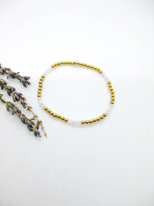 Juniper: Moonstone Stretch Bracelet - b404